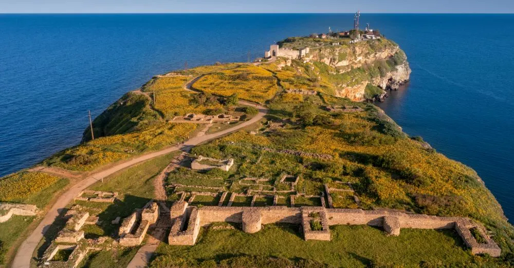 Taxi Golden Sands to Kavarna and Cape Kaliakra — historic Black Sea coast tour